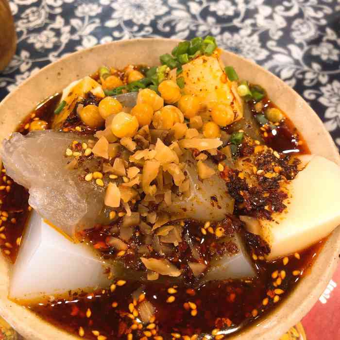 伤心凉粉(洛带镇店)-"机缘巧合开到了洛带古镇,准备随便逛逛. .