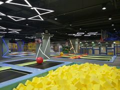 -酷跳蹦床主题公园(万胜广场店)