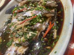-芦茨金富饭庄·25年老字号·专做稻草鸡