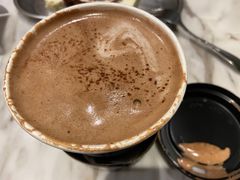热巧克力配肉桂棒-Awfully Chocolate(来福士广场店)