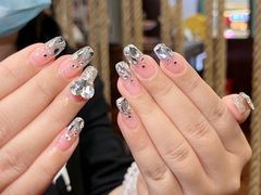 -玛格萝妮(汇智国际商业中心店)