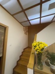 -宥莉·ULLY 痘敏肌•科技皮肤管理中心