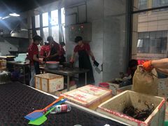 -凤凰路何眼镜香辣蟹(花果园店)