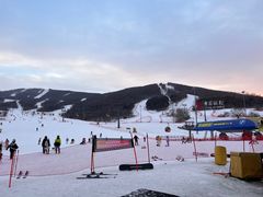 -中旅松花湖滑雪场