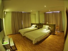 伍曲-武夷山旧街壹号溪岸旅馆(三姑度假区店)