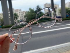 -李医生眼镜工作室