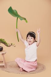 点击看大图 -亲亲宝贝艾尔莎亲子摄影会馆(中华路店)