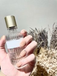 -芮娅时光半永久纹眉·美甲美睫·皮肤管理