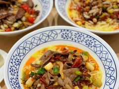 -李与白包子铺(桐梓林店)