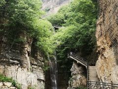 -十渡东湖港风景区