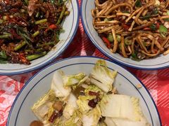 -荆九爷爆炒桥头三嫩(云南北路店)