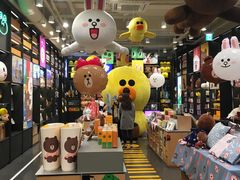 -LINE FRIENDS Garosu-gil Flagship Store