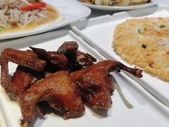 手撕乳鸽-琬苑鸽庄·川粤融合菜(解放碑总店)
