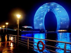 -湖州太湖旅游度假区-月亮广场