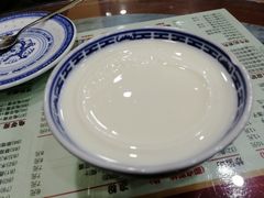 -赵记传承特色牛奶甜品(泉城广场店)