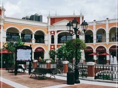 -佛罗伦萨小镇广佛名品奥特莱斯(疏港路店)