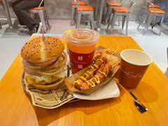 -牛纽塔·牛人堡(群众路店)