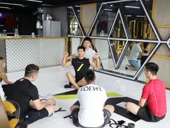 -可逸运动24小时健身