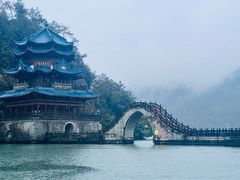 -芦茨金富饭庄·25年老字号·专做稻草鸡