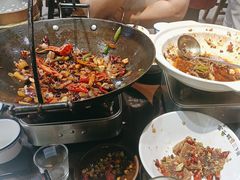 -富正毅三下锅(体育馆店)
