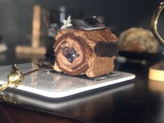 圣诞巧克力树桩蛋糕-咖法森林·咖啡  酒吧(天河店)