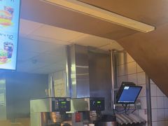 -麦当劳(西客站店)