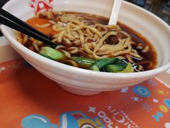 -蓝精灵乐园·世茂精灵之城主题乐园
