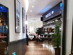 -醉辉皇上海之巅(上海中心大厦店)