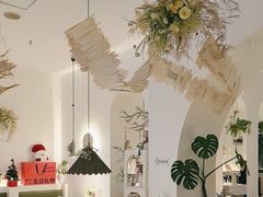 -春树下·树屋花房西餐厅(罍街AS1980店)