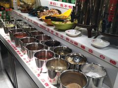 自助调料区-肥鱼屯活鱼锅(惠工街店)