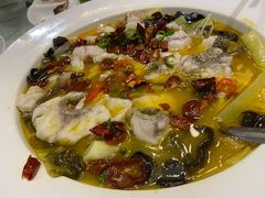 酸菜水煮鱼片-悦秀大酒楼(江头店)