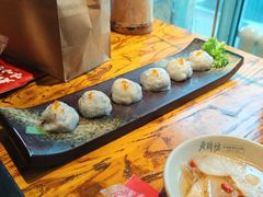 -老牌坊云南鱼豆花火锅(爱建店)
