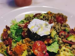 藜麦牛油果沙拉-麦田工坊(月湖店)
