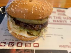 -The Habit Burger Grill 哈比特汉堡(复兴soho店)