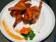 脆皮乳鸽-卤鼎记·潮汕卤水火锅饭店(北京首店)
