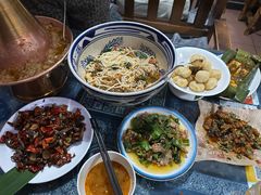 -蜗牛小馆醉乡民谣云南菜(惠新西里店)