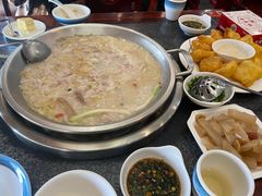 -老来福·非遗酸汤兔(凯旋路店)