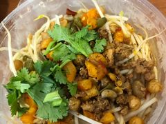 -萍记·鲜肉泡菜粉·非遗襄阳牛肉面