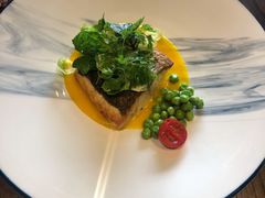 盘煎海鲈鱼-Kathleen's Waitan 凯圣琳江景西餐厅(外滩店)