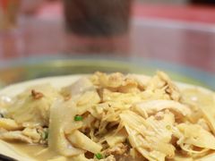 猪肉炒鲜笋-银峰农庄·特色烧鸡·鲜无花果浸鸡