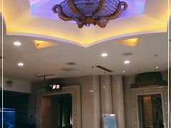 -碧中海汤泉汗蒸酒店