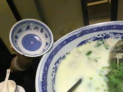 -南京金牛湖巨碗鱼头
