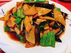 -吴记酱骨炖菜馆(西大直街店)