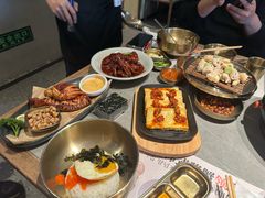 -草家酱蟹炭火烤肉店(珲春南路一店)