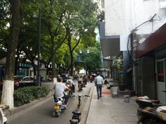 -老西白点心店