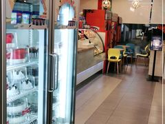-DQ·蛋糕·冰淇淋(大宁国际商业广场店)