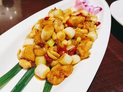 精品宫保鸡丁-香融府·烤鸭·家常菜(花乡奥莱店)