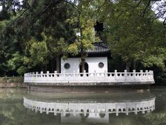-汇龙潭