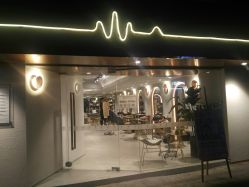 -苏豪路易士·嘉玛发廊