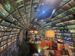 -钟书阁(珍园店)